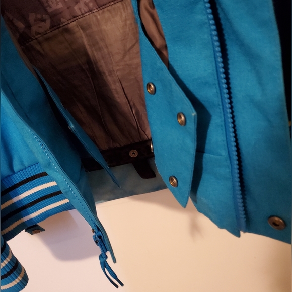 DC DCLA Methyl Blue Varsity Snowboarding Jacket - Picture 10 of 11
